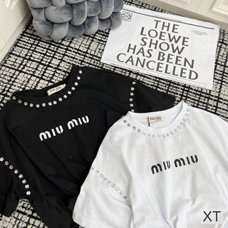 Áo thun croptop buộc eo miumiu đính đá