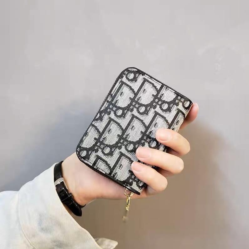 Ví Mini Hoạ Tiết DIO Khoá , Mocchii Dập Nổi Siêu Hot Nhỏ Gọn Bỏ Túi Softie v06