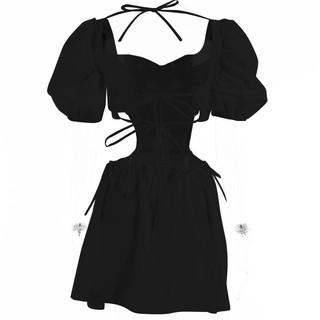 VÁY HỞ LƯNG BUỘC DÂY CỔ VUÔNG