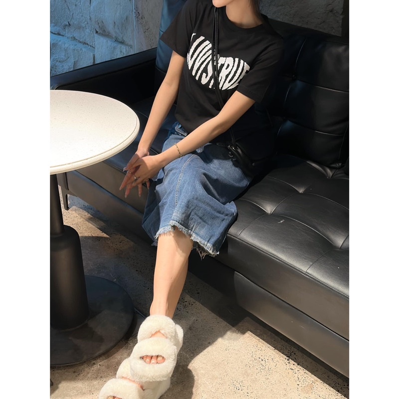 Áo Thun - LUV IS TRUE