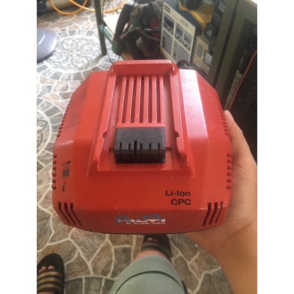 Sạc pin Hilti C4 36 - 350 điện zin 220v