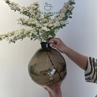 Bình Hoa Thủy Tinh Thổi Tay CUP & VASE Dáng Tròn Thấp Cắm Tuyết Mai Tiểu Tú Cầu