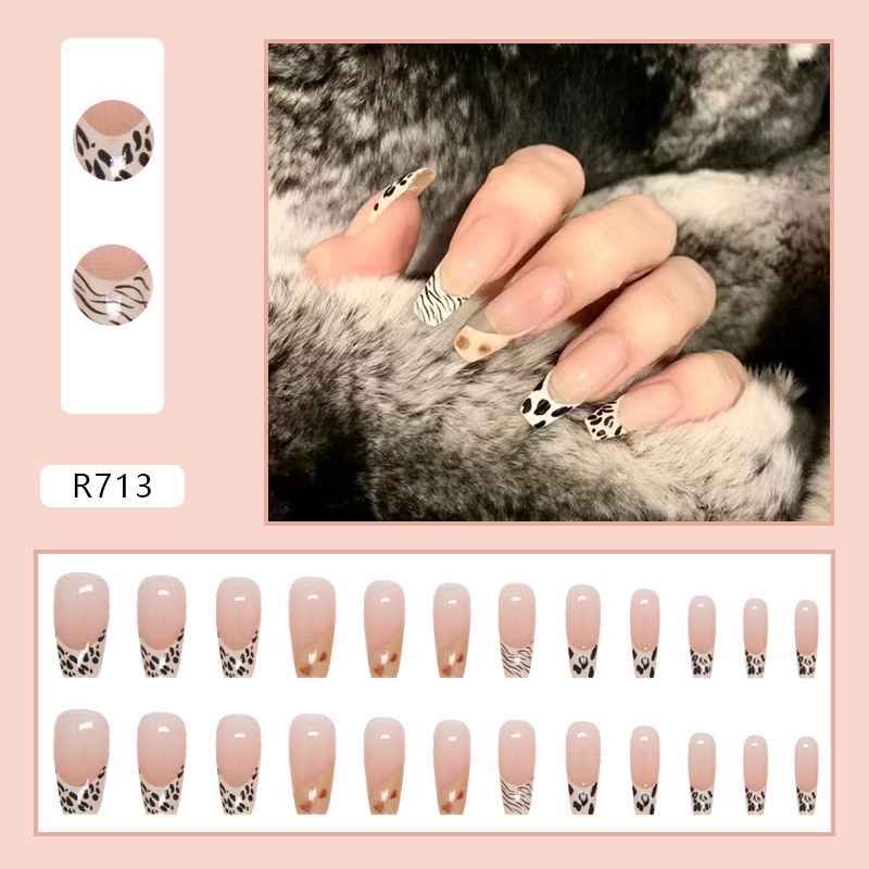 Móng tay giả màu 713