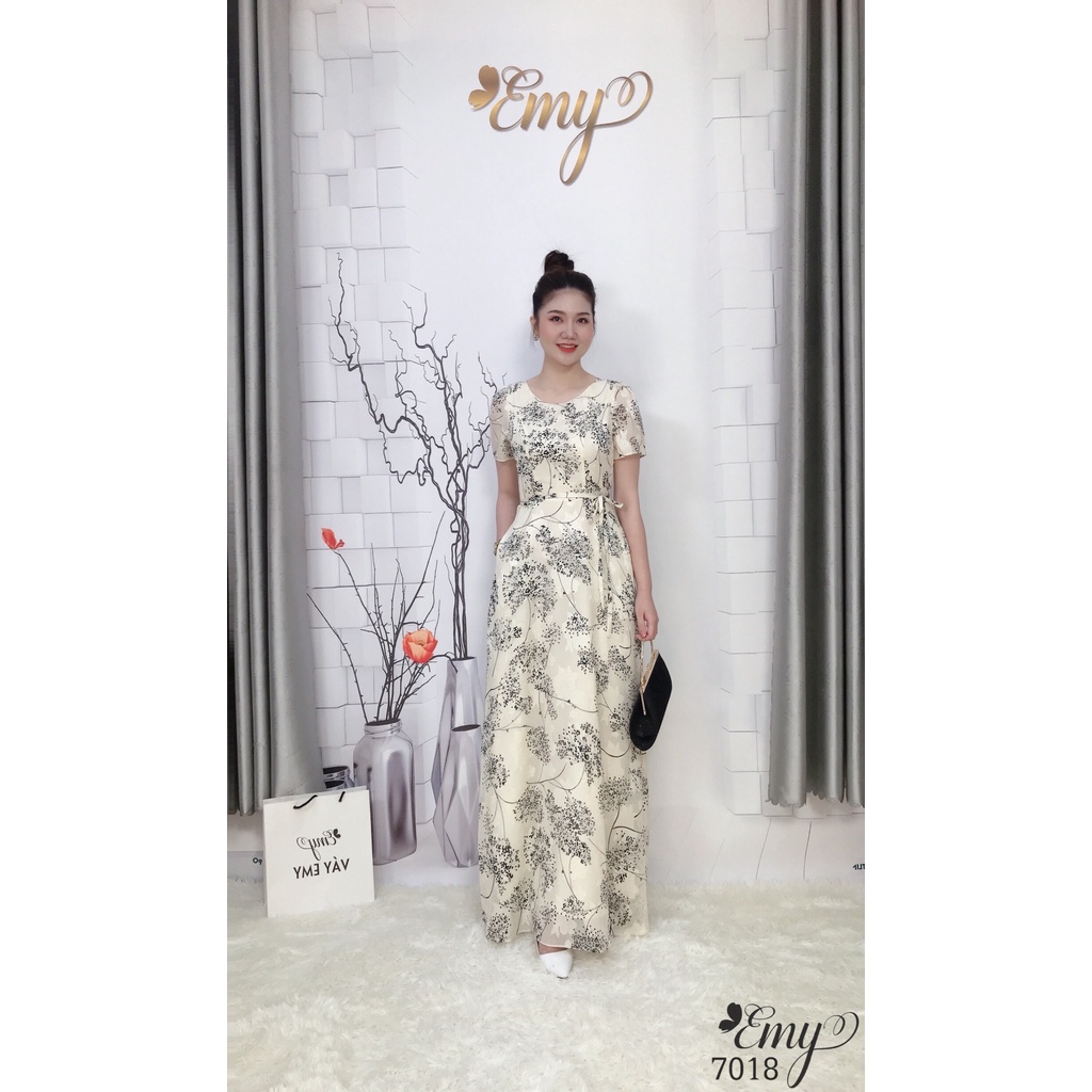 EMY EM7018 Maxi Dài Hoa Nhí Nền Trắng