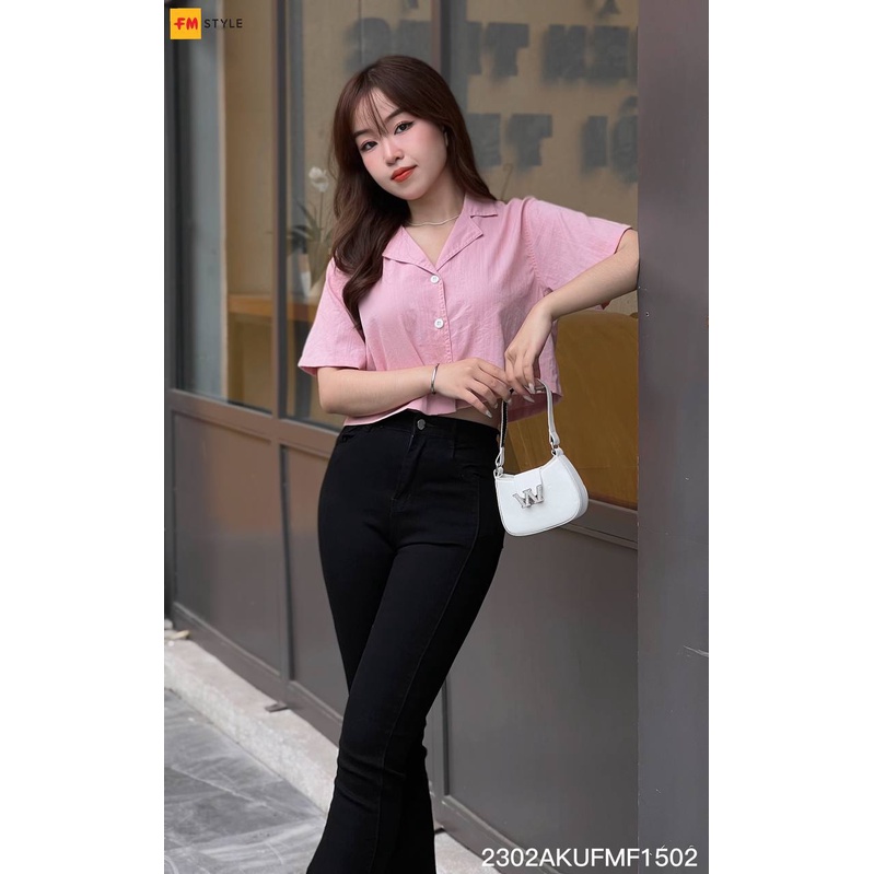 Áo kiểu nữ sơ mi croptop FM STYLE thiết kế tay ngắn cổ vest đính nút thời trang basic phong cách Hàn Quốc 23020312