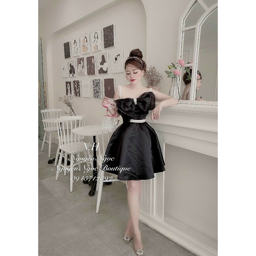Đầm vải tapta 2 dây đính nơ dáng mini xoè , 2 màu trắng đen mặc cực sang , thời trang đi chơi dự tiệc