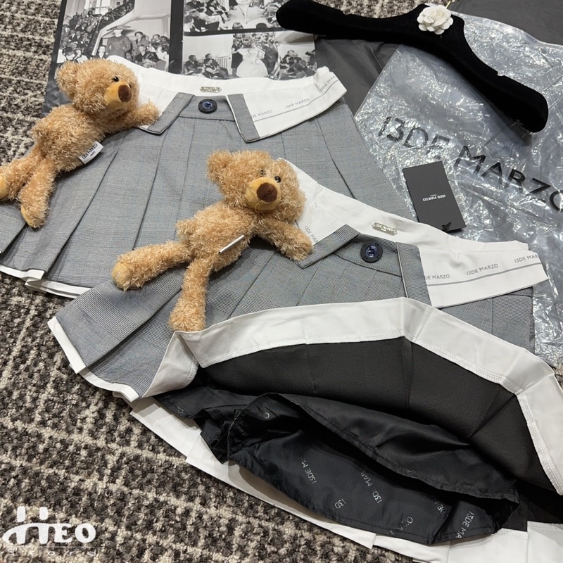 Chân váy 13de marzo kẻ ghi