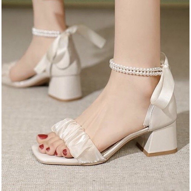 Giày Sandal Cao Gót Nữ XKS68 Đế Vuông Quai Ngọc Thắt Nơ 2 VÀ 7P hai màu đen, trắng, sang trọng quý phái