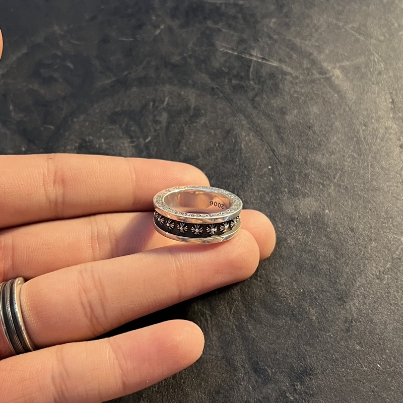 Nhẫn chromehearts miniplus