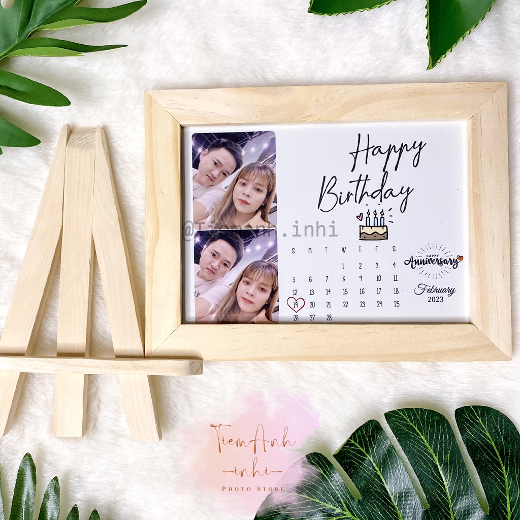 KHUNG ẢNH CHÂN GIÁ GỖ KÈM IN ẢNH THEO YÊU CẦU, QUÀ TẶNG TRANG TRÍ ĐỂ BÀN