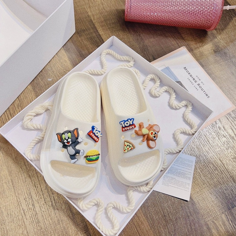 🔥BÁNH MÌ  CO STICKER LOẠI 1- DÉP ĐÚC  NỮ CHẤT LƯỢNG🔥 DÉP ĐI MƯA, DÉP ĐI TRONG NHÀ 🔥