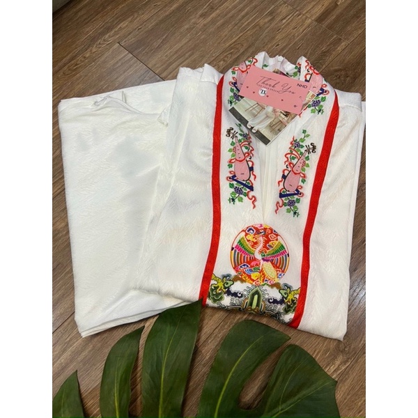 Set lam áo tay lở có viền hoa lớn