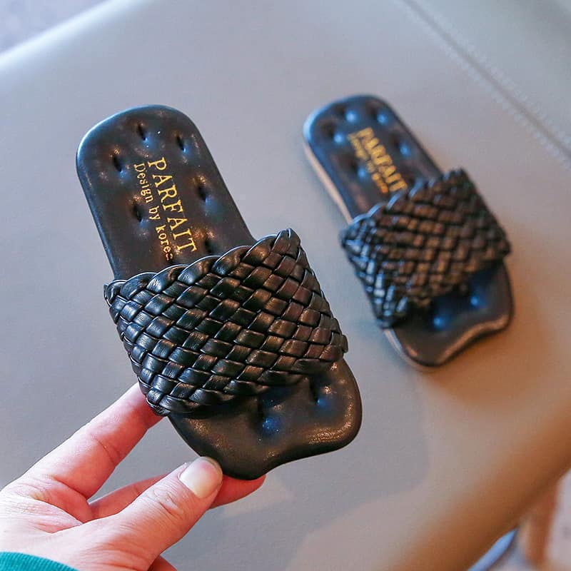 Dép Lê Sang Chảnh Cho Bé Gái Đi Học Đi chơi