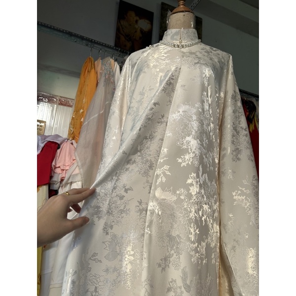 Áo tấc tơ tằm trắng kem