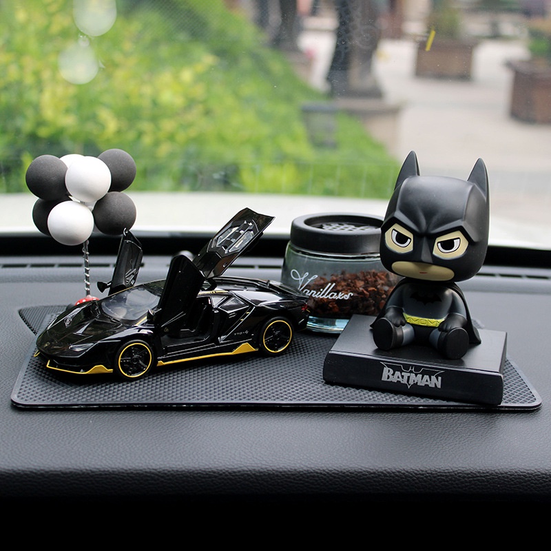 Mô Hình Batman Và Siêu Xe Trang Trí Taplo Ô Tô Bàn Làm Việc Phòng Khách - Phụ Kiện Oto Decoroto Cao Cấp Giá Rẻ