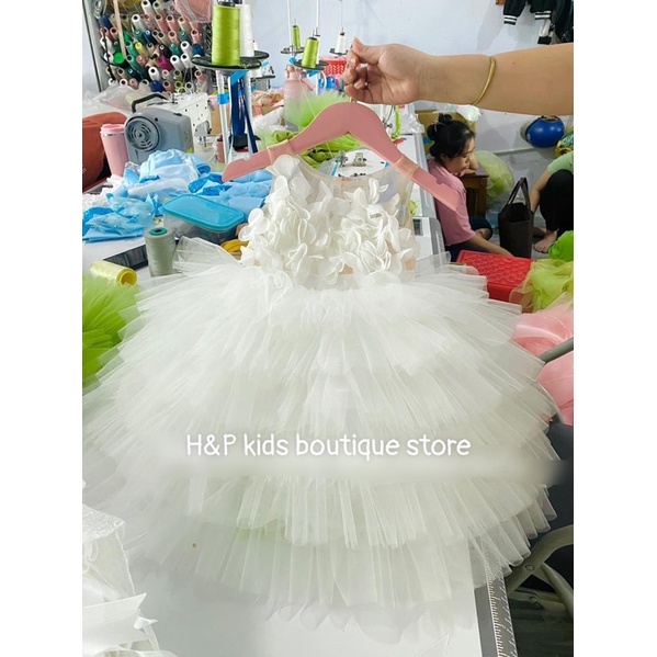 Váy công chúa bé gái