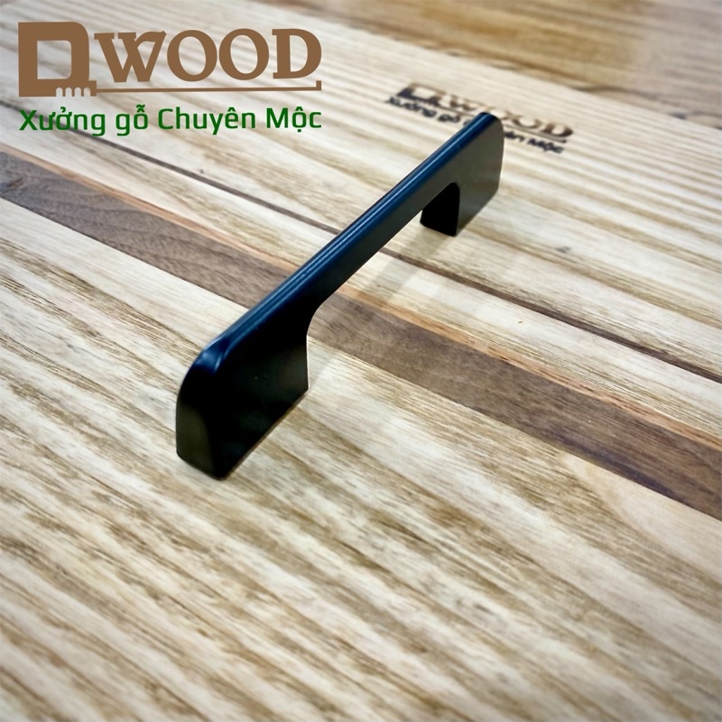 Tay nắm tủ Dwood nhôm đặc 96mm màu đen