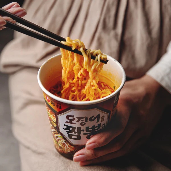 MÌ MỰC CHAMPONG LY 67g