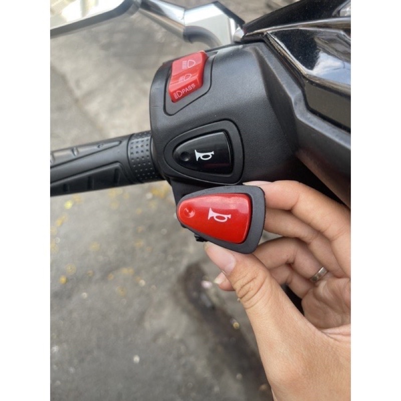NÚT Công tắc Passing , Đề , IDlING STOP , Còi màu ĐỎ Vario 125/ Click 125/ AB 125/LEAD125/SH MODE/PCX/VISION2014/SHVN