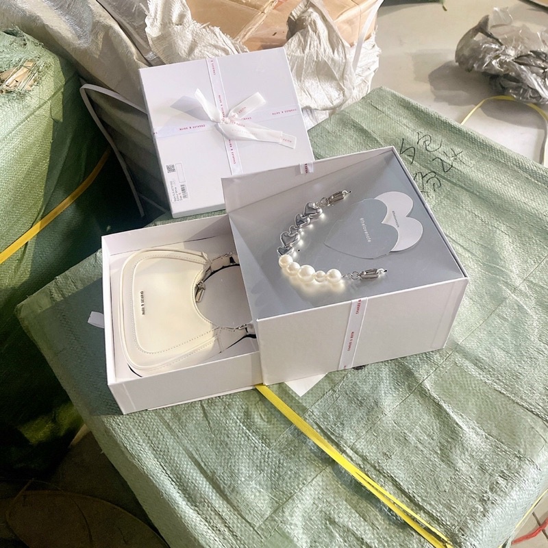 Túi Hộp Tim Túi Nữ Quai Xách Màu Trắng Có Hộp Nơ Gift Set Quà Tặng 8/3
