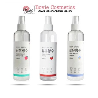 Xịt thơm quần áo Fabric Perfume Hàn Quốc 250ml Đào - Hoa anh đào - Gỗ