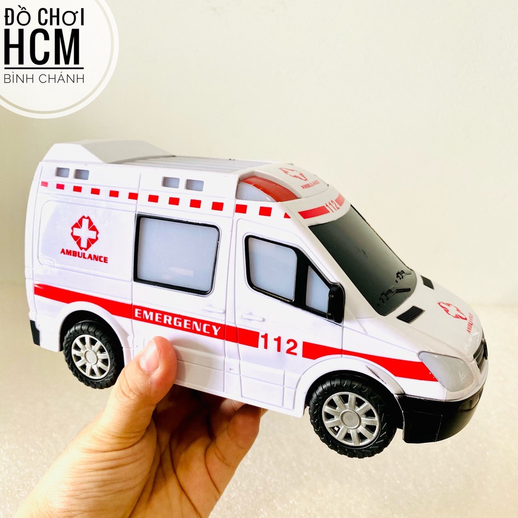 Đồ chơi trẻ em xe cứu thương có đèn, nhạc, phát ra tiếng cấp cứu dành cho bé thích xe mô hình, làm bác sĩ 873