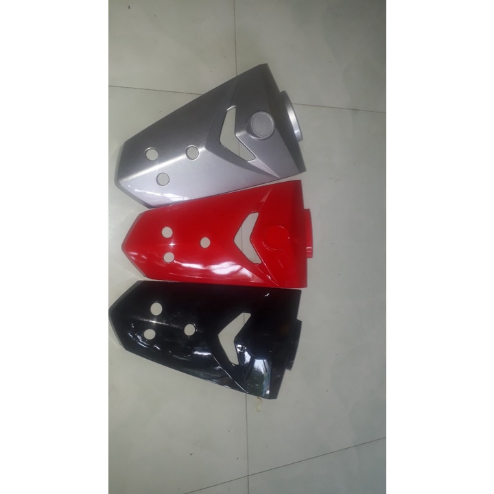 Mặt nạ  3 lỗ gắn cho xe sirius.