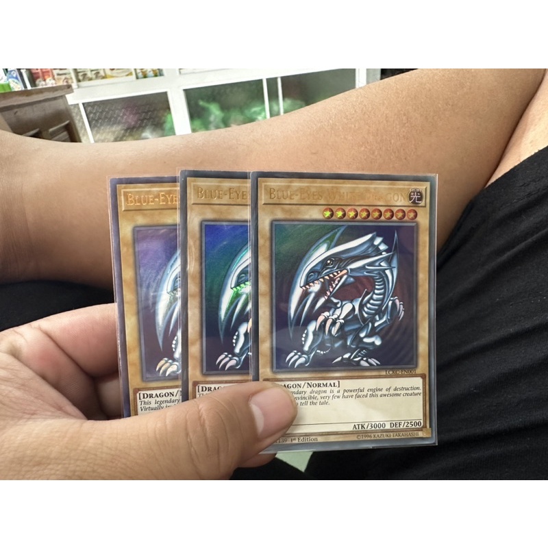 Blue-Eyes White Dragon  - LCKC-EN001 - Ultra Rare 1st Edition
