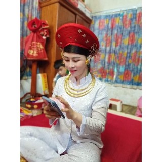 Bộ kiềng cổ 3 chiếc mạ vàng , hàng đẹp không sỉn màu. Trang sức hầu đồng