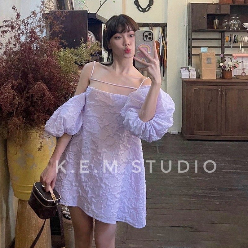 Váy hai dây tay bồng xòe đính nơ kim loại- Kem.Studio