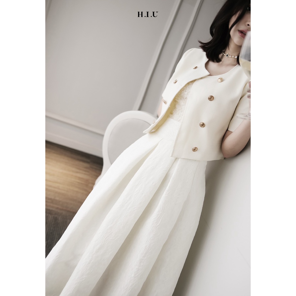 Áo blazer dạ nữ 2 lớp Camel Cream dày dặn H.I.U Fashion , tông màu nhã nhặn chất đanh ko nhăn chun nhẹ HIU design