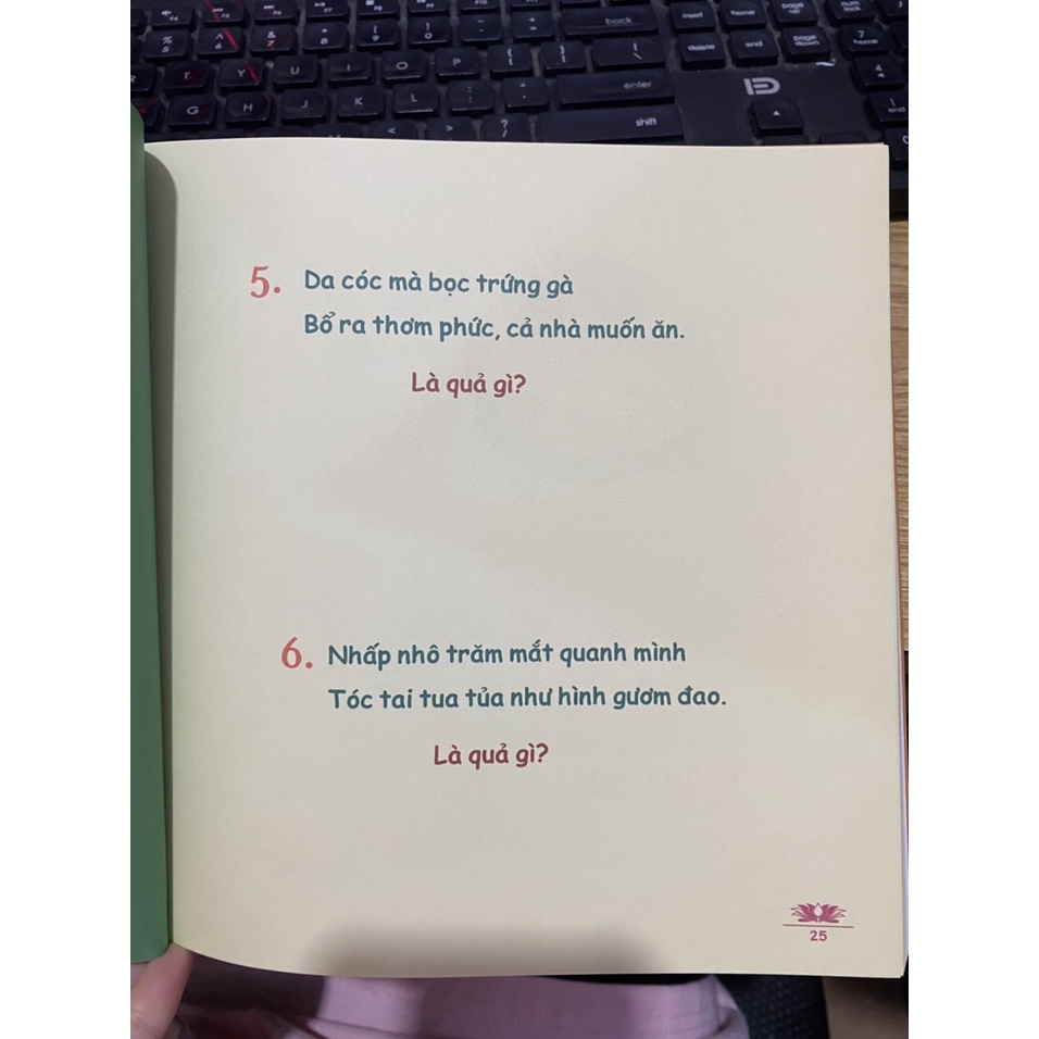 Sách - Câu đố và trò chơi dân gian bằng tranh cho bé tập đọc