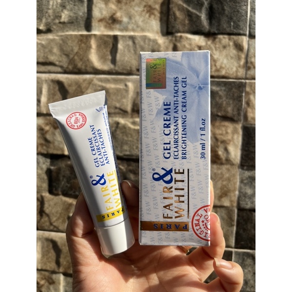 Kem dưỡng da giảm nám FAIR & WHITE BRIGHTENING TREATMENT GEL CREME 30ML