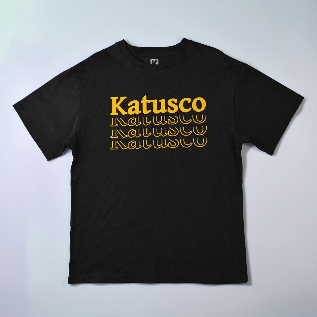 Áo Thun Nam Cổ Tròn KATUSCO Typographic Gold A2287, Cotton 100% 2 Chiều, Phom Rộng Từ 50-80Kg