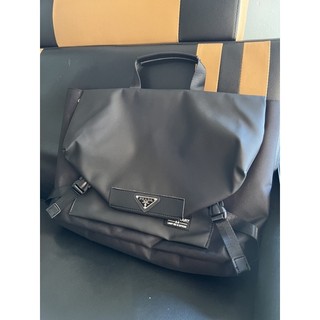 Túi đeo chéo (Túi Messenger) Prada
