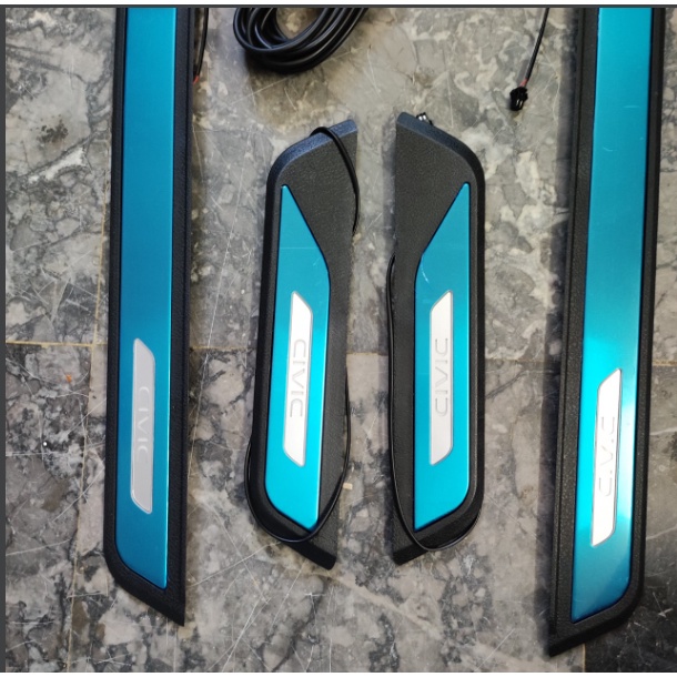 Nẹp Bước Chân Ngoài Có Đèn Led Cao Cấp Dành Cho Xe Honda CIVIC