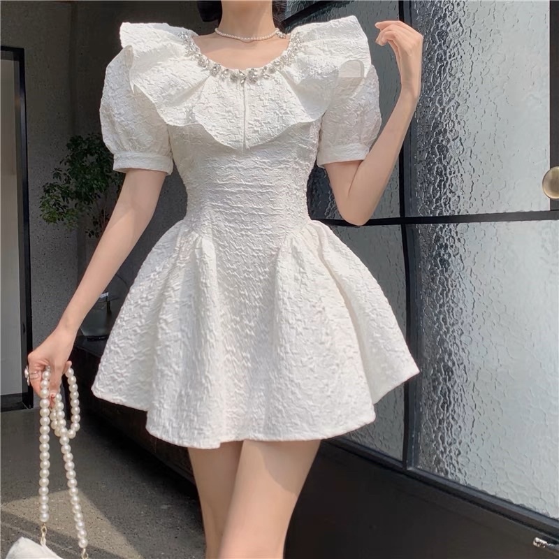 VIDEO ẢNH THẬT🖤Đầm trắng tiểu thư cao cấp cổ đính đá viền nơ sang chảnh dự tiệc/Váy bánh bèo ulzZang xoè bồng bềnh ôm eo