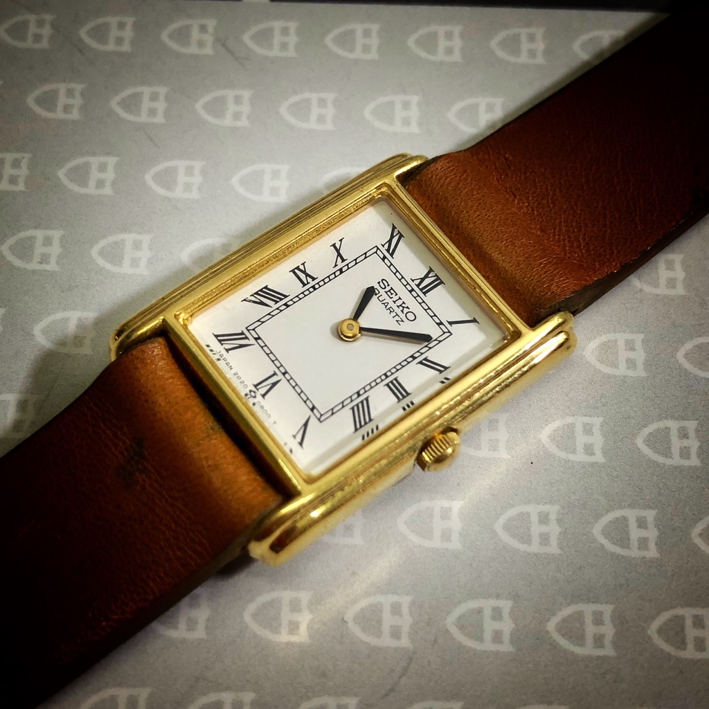 Đồng hồ nữ authetic thương hiệu SEIKO viền vàng 14k, bảo hành 6 tháng