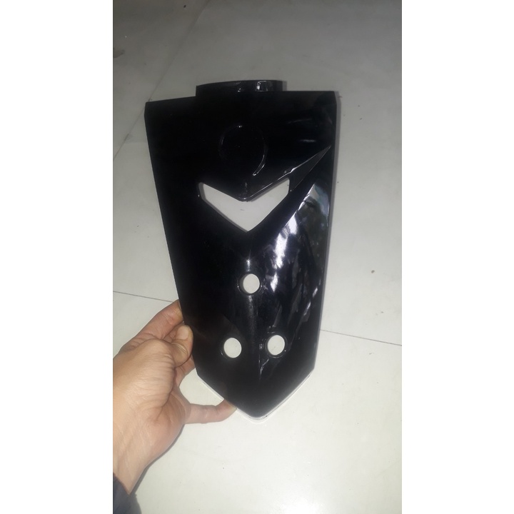 Mặt nạ 3 lỗ gắn cho xe sirius 50 và siríu 110 gắn như rin