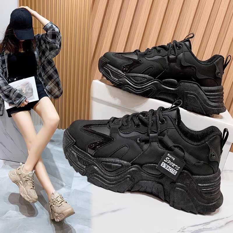 Giày Nữ , Giày Thể Thao Sports Độn Đế Ôm Chân New Model