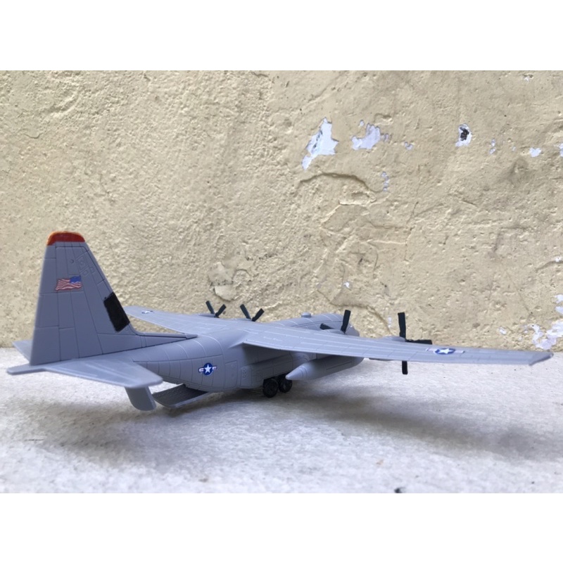 Mô hình lắp ráp Máy bay C-130 1:144