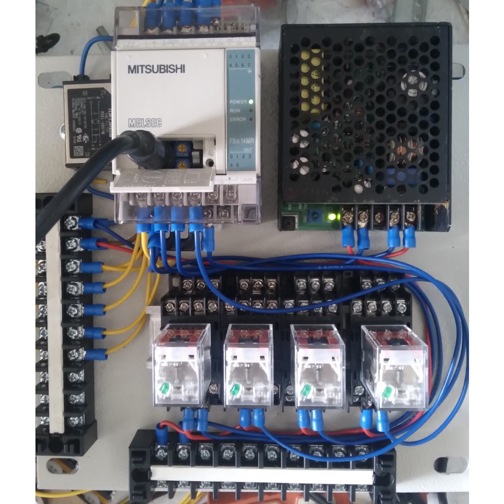 Rơ le  24V  OMRON hàng Nhật bản tháo máy