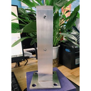 Trụ ngàm không khoan kính lửng 22cm