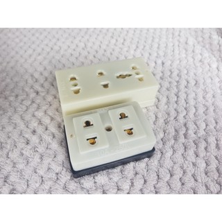 Ổ cắm điện lò xo cao cấp 2 lỗ, 3 lỗ Sanomax
