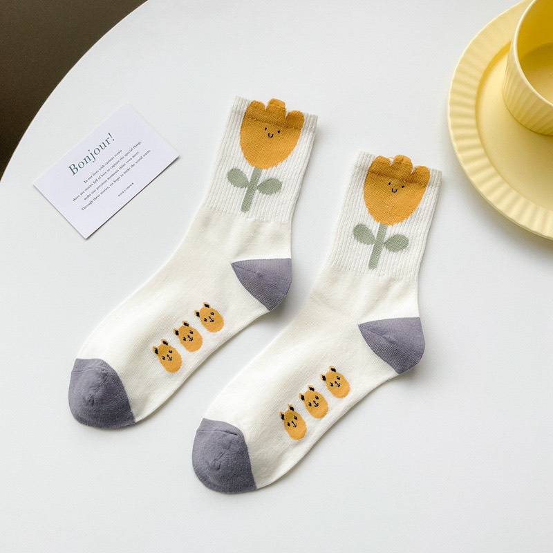 Tất nữ cao cổ, họa tiết gấu global, phong cách hàn quốc, trẻ trung, chất liệu cotton, thấm mồ hôi