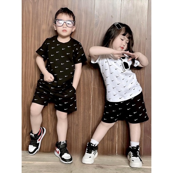 Bộ cộc tay cho bé Nikeo phong cách thể thao cá tính