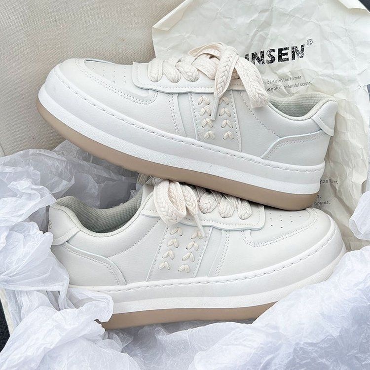 Giày đế bằng nguyên bản sành điệu instagram dễ phối phong cách Hàn Quốc