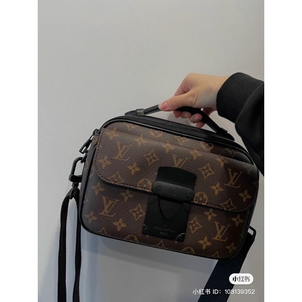 Túi đeo chéo Nam sz 22cm fullbox