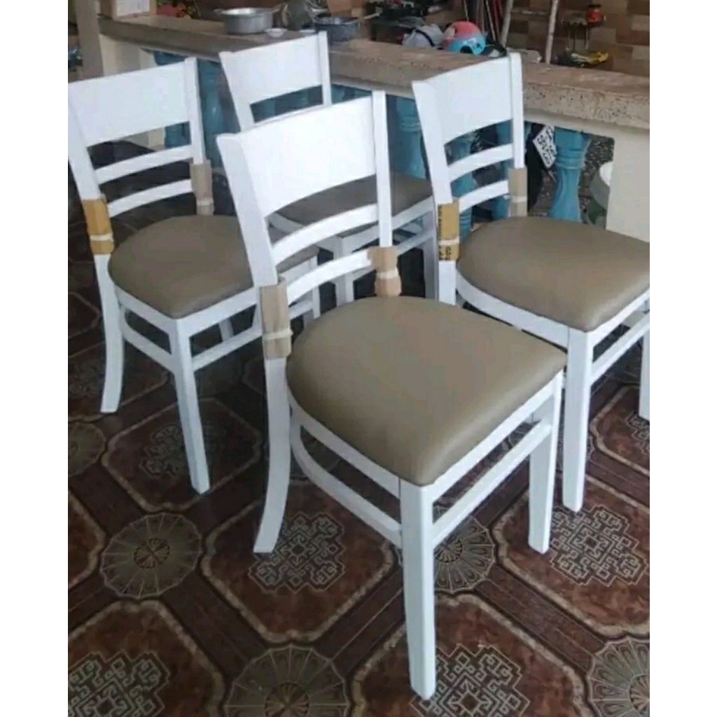 Ghế Cabin gỗ lót nệm da SIMILI hàng gia công tại xưởng