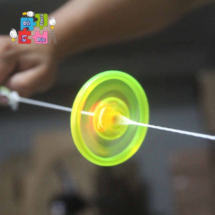 Con Quay Hồi Chuyển Có Đèn Led Phát Sáng